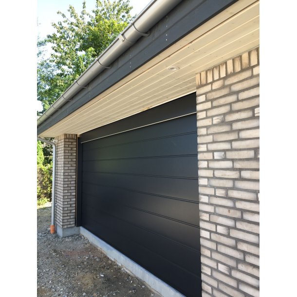 LPU 42 M-Profil med Silkgrain overflade 