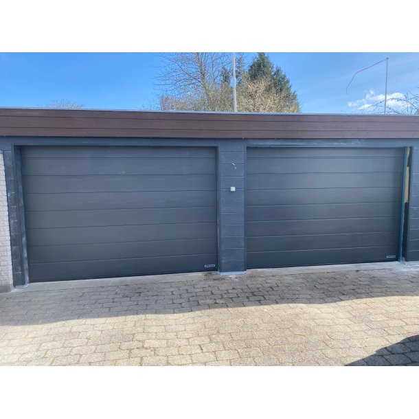 Hrmann rets Port Tilbud med M-Profil og Woodgrain Overflade